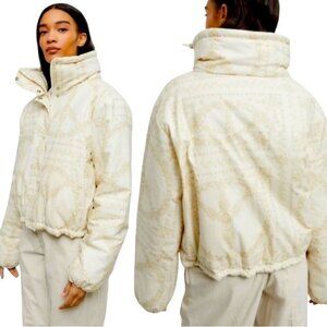 BDG Urban Outfitters Isla Linen Paisley Print Puffer Cropped Jacket Size M